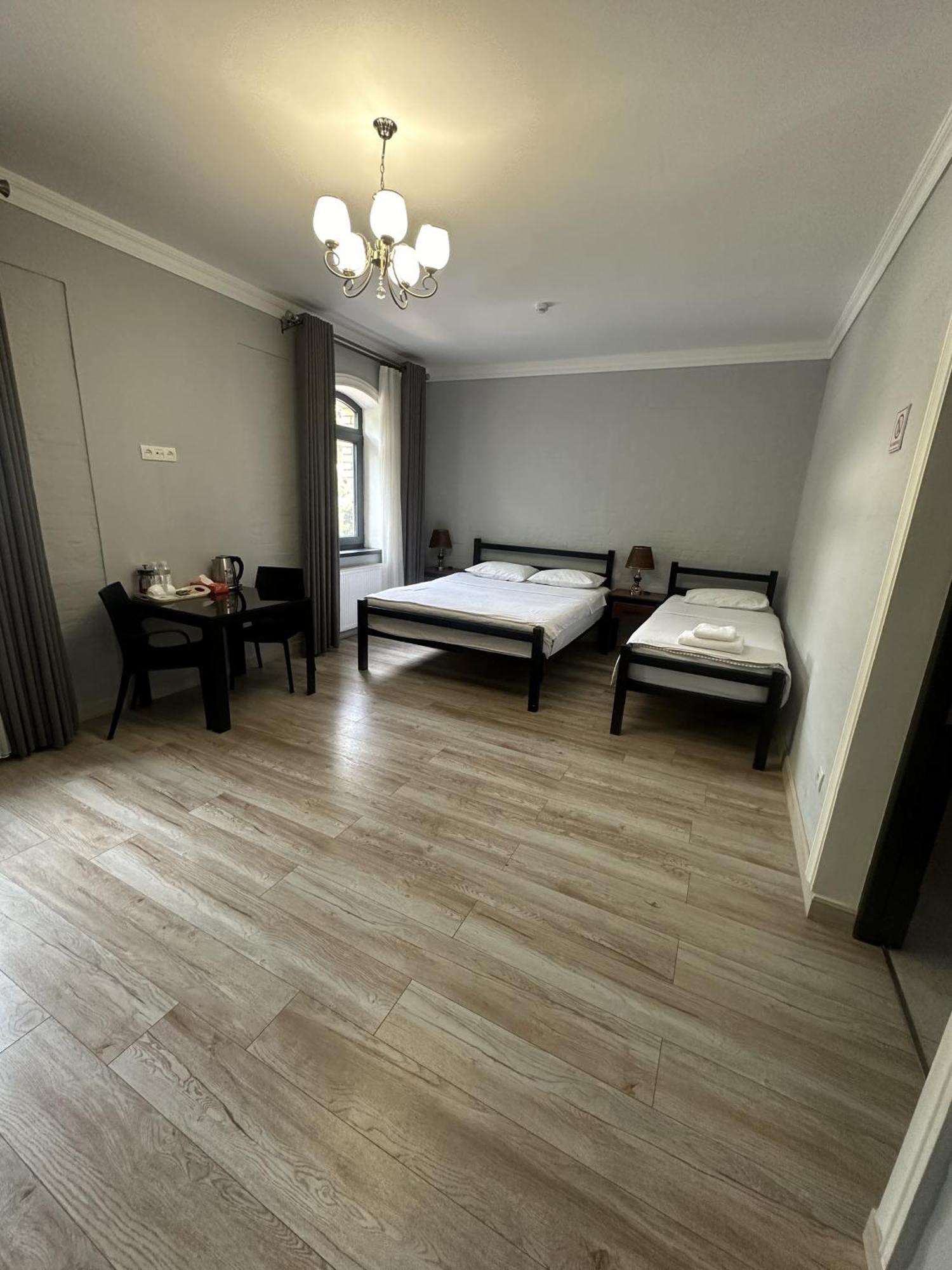 Nest Inn Tasjkent Exteriör bild