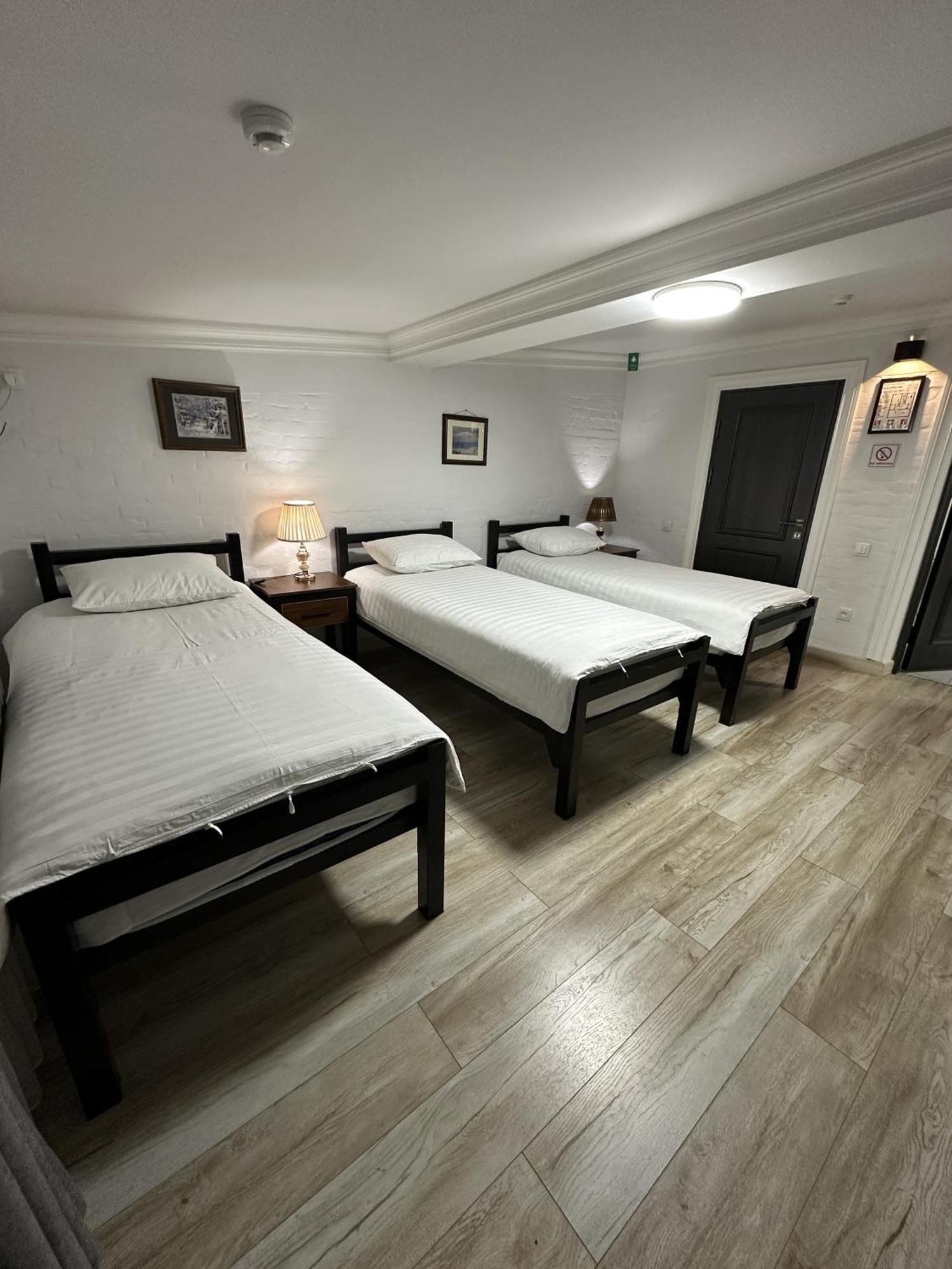 Nest Inn Tasjkent Exteriör bild